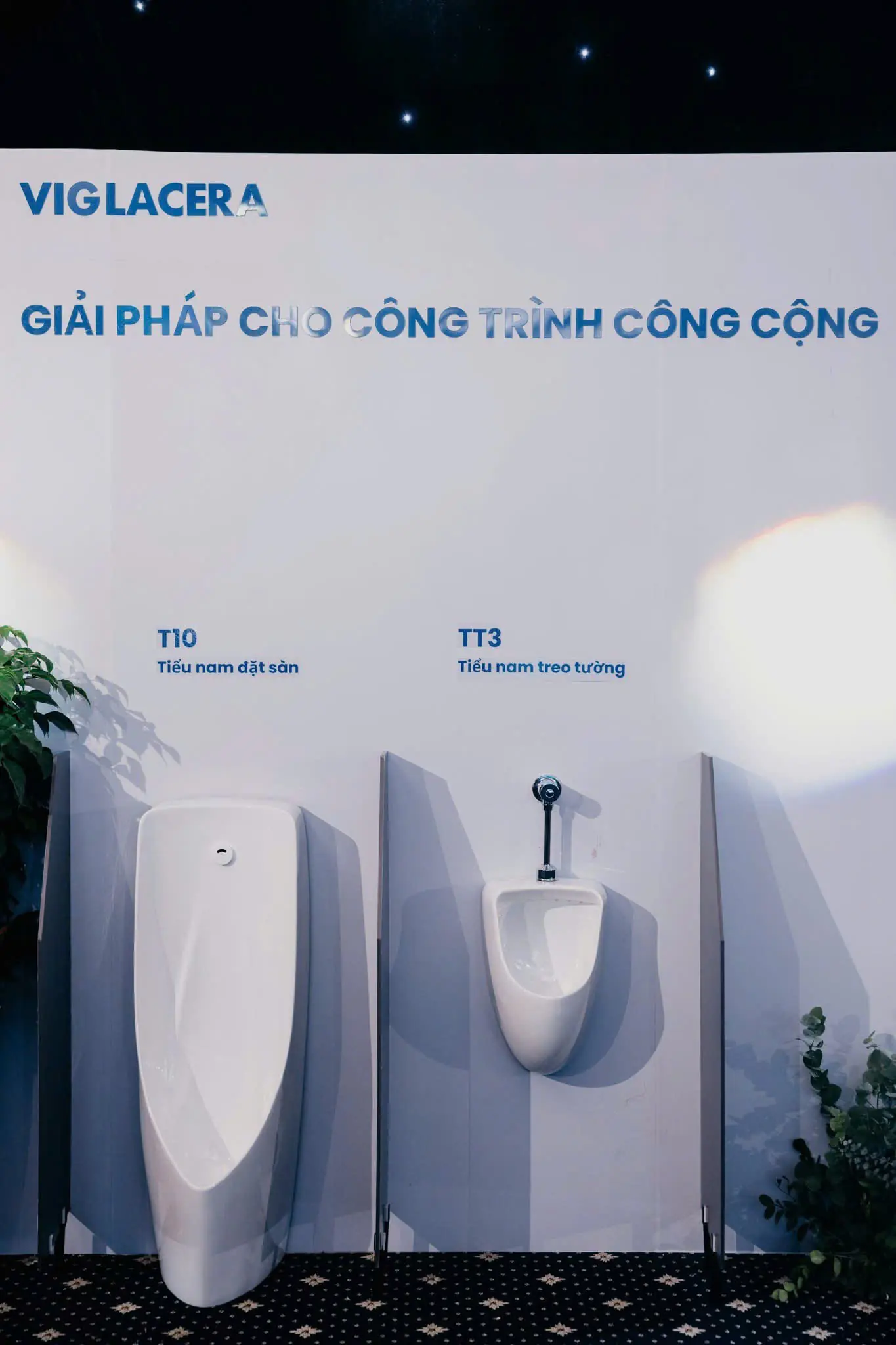 BỒN TIỂU VIGLACERA